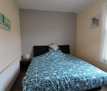1 bed house share to rent in Briercliffe Road, Burnley, BB10 - Photo 2