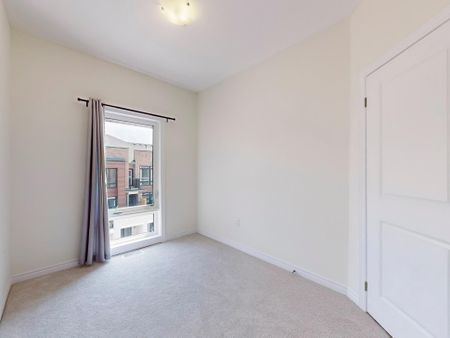 For Lease - 12 Gunton Street, Aurora, Ontario - Photo 4