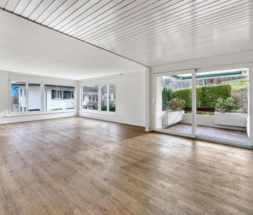 Neuwertige 7-Zimmer-Wohnung mit traumhafter Aussicht - Photo 1