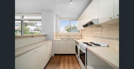 Renovated Conveniently Located Two Bedroom Apartment with Parking - Photo 4