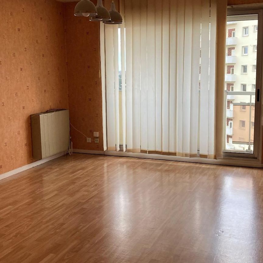 Location Appartement 2 pièces 45m² CHALON SUR SAONE 71100 - Photo 1