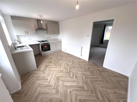 3 Bedroom House To Rent - Photo 3