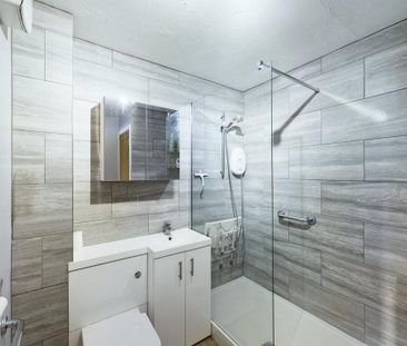 2 bedroom maisonette to rent - Photo 3