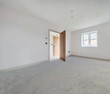 Cobbett Drive, Binfield, RG42 - Photo 3