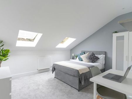 Terraced House to rent on - Photo 4