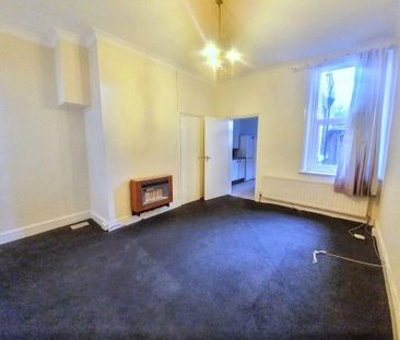 2 bed lower flat to rent in NE2 - Photo 3