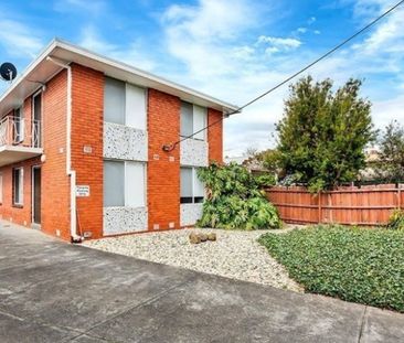 1/2 Anderson Street, Ascot Vale VIC 3032 - Photo 1