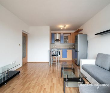 Pronájem bytu 1+kk 34 m2 - Photo 1