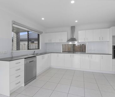 2-storey home in Riverbank Estate - Photo 6