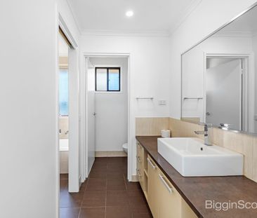 1 Lydford Court, Werribee, Vic 3030 - Photo 2