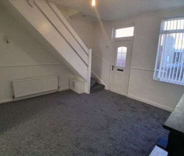 2 bedroom house to rent - Photo 2