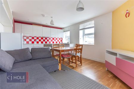 3 bedroom apartment to rent - Photo 5