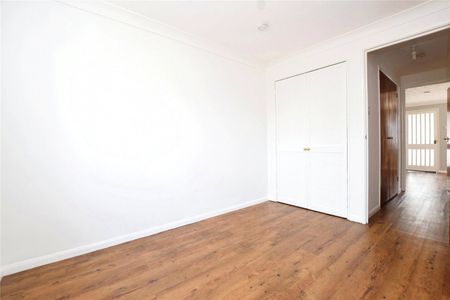 Wetzlar Court, Colchester, Essex, CO2 8YE - Photo 2