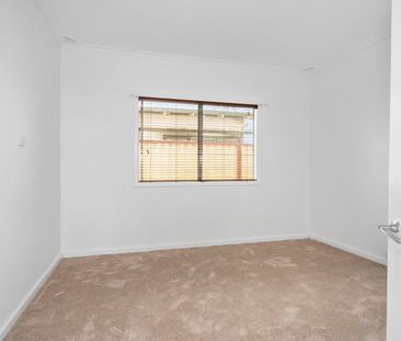 Beautifully renovated home perfectly positioned in the heart of town - Photo 2