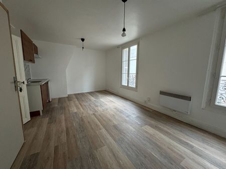 "LE CHÂTEAUNEUF" - Location Appartement tours : 24 m2 - Photo 3