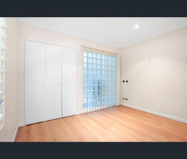 C5/18 Jacques St, Chatswood, NSW 2067 - Photo 5