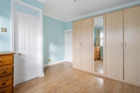 4 bedroom terraced house to rent - Photo 5