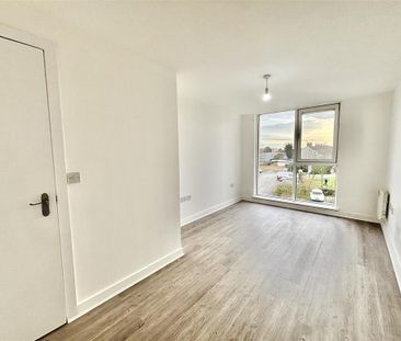 2 bedroom property to rent - Photo 3