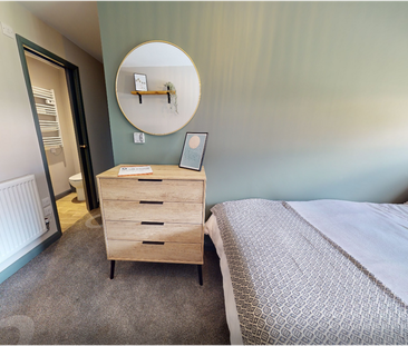 1 bedroom in a house share to rent - Photo 5