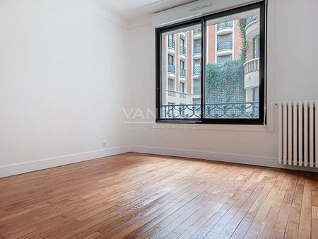 PARIS VIII - Appartement avec deux chambres - Rue Clément Marot - Photo 4