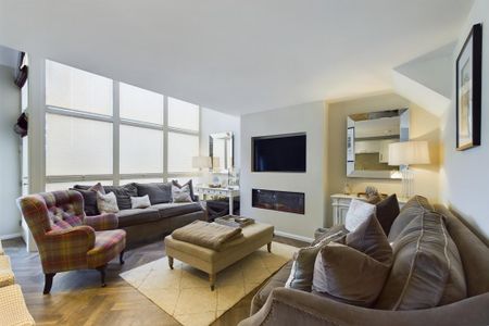 3 bedroom end of terrace house to rent - Photo 5
