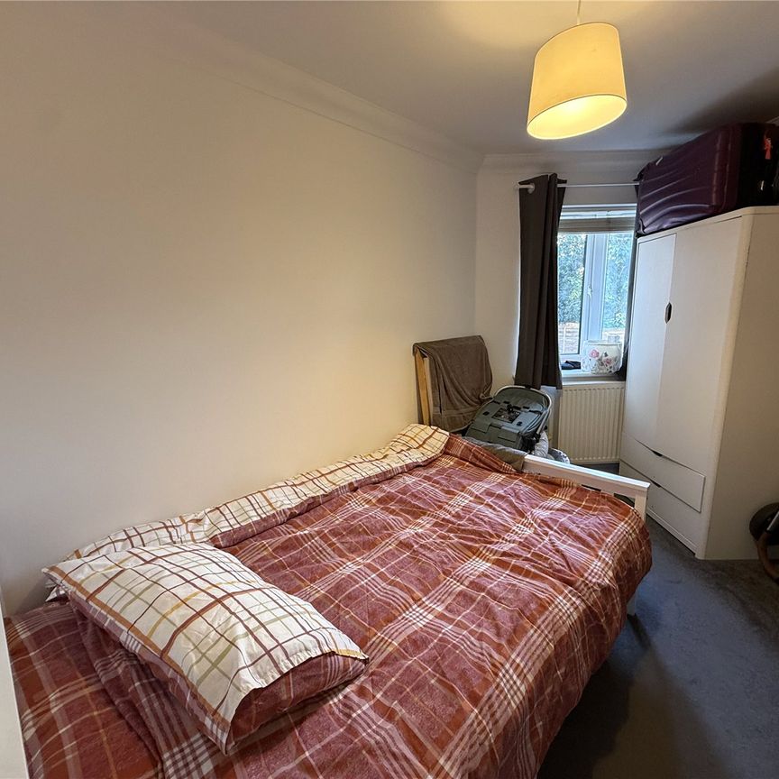 2 bedroom apartment to rent Woodmill Lane, Southampton, Hampshire, SO18 - Photo 1