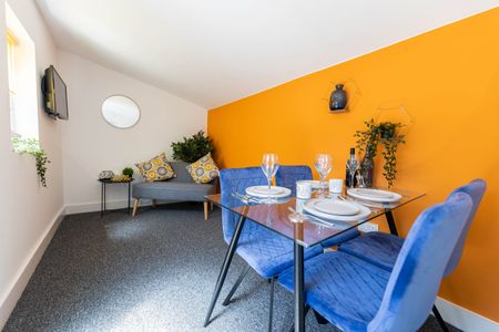 High Street, Nuneaton, Warwickshire, CV11 5DA - Photo 3