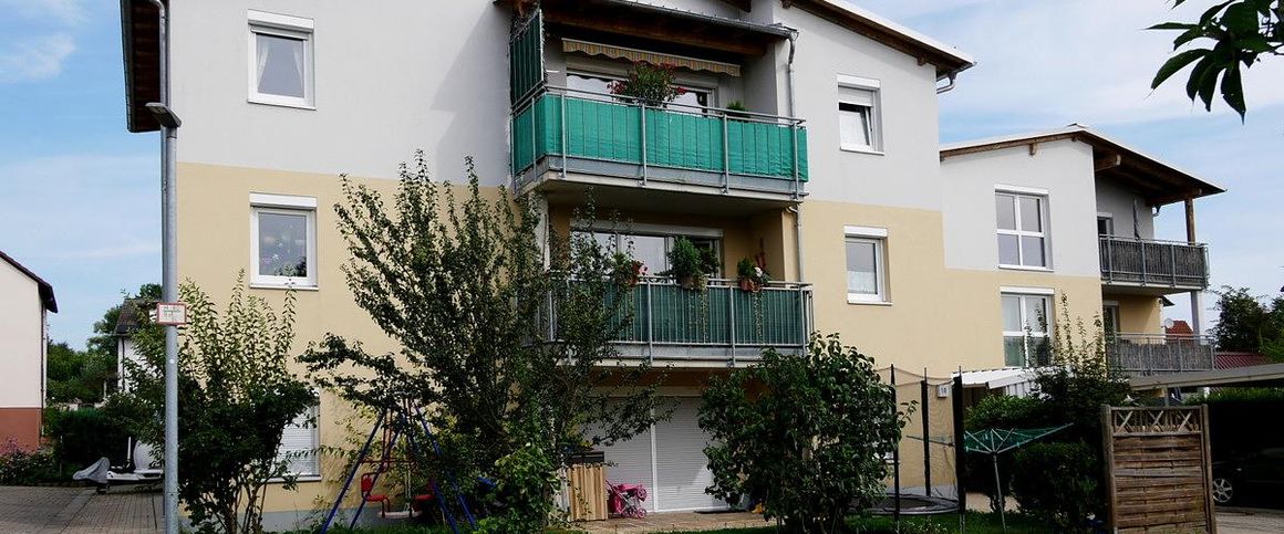 Zu vermieten: Barrierearme 4-Zimmer-Wohnung mit Balkon und Stellplatz in Buckenhofen - Foto 1