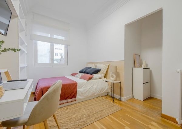 Calle de los Mártires Concepcionistas, Madrid, Community of Madrid 28006