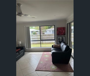 Three bedroom duplex - Photo 1