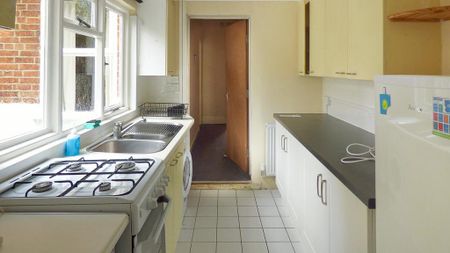 5 bedroom house share to rent - Photo 4