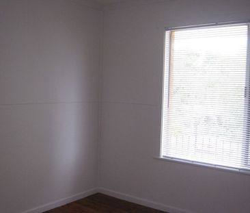 41 Jellicoe Street, Mount Lofty QLD 4350 - House For Rent | Domain - Photo 1