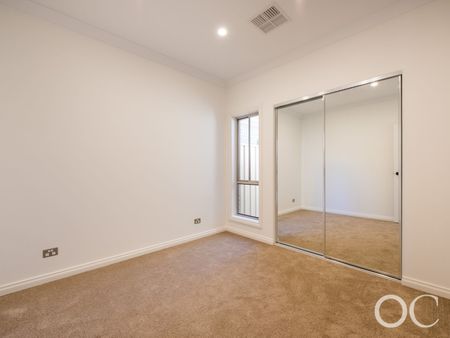 Open the Door to Contemporary Comfort - Photo 2