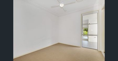 Executive Family Home with POOL in Coomera Waters - Photo 5