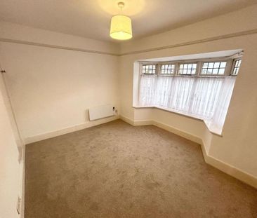 2 bedroom detached bungalow to rent - Photo 2