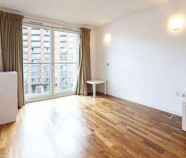 New Providence Wharf, Fairmont Avenue, Blackwall, E14 - Photo 2