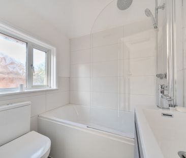 3 bedroom detached house to rent - Photo 5