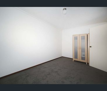 Two Bedroom Apartment with City & River Views - Photo 3