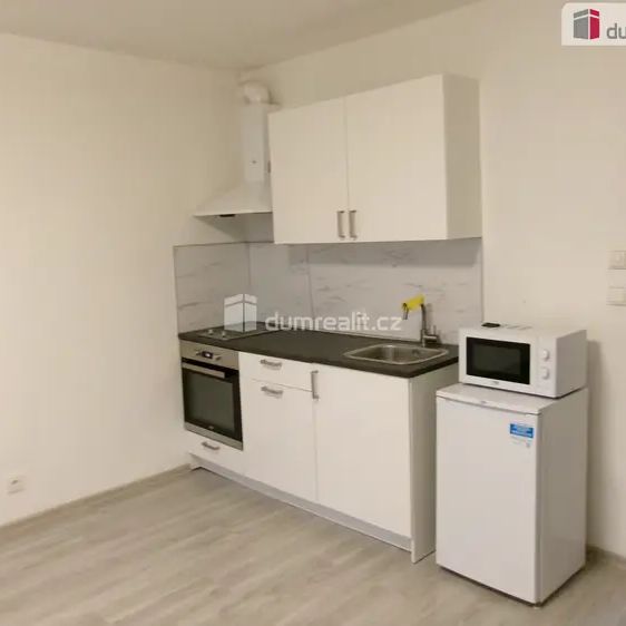 Pronájem bytu 2+kk, 60 m - Fotografie 1