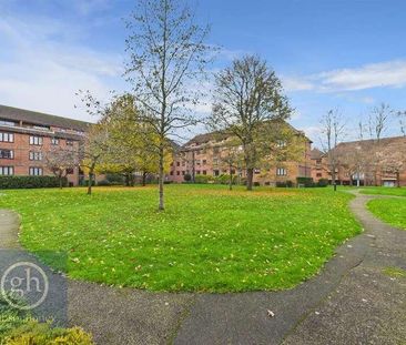 The Chase, Eastcote, Pinner, HA5 - Photo 2