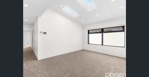 Imagine Luxury Living Made Effortless. Can You Picture It? - Photo 1