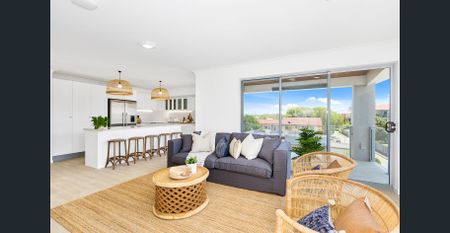 Furnished Executive Townhouse - Photo 4