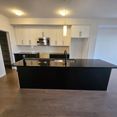 For Lease - 76 Richelieu Street, Russell, Ontario - Photo 1