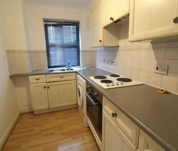 1 bedroom flat to rent - Photo 4