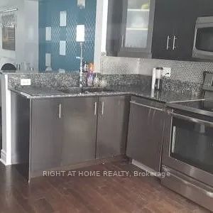 Condo Townhouse For Lease | W9232889 - Photo 1