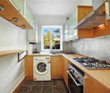 3 bedroom flat to rent - Photo 6