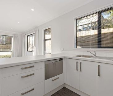 2/1 Corrin Street - Photo 1