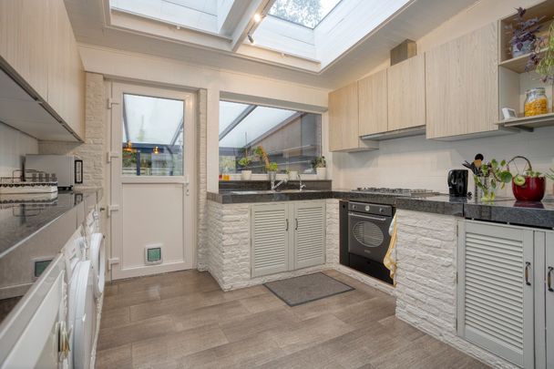 Gezellige rijwoning met ruime keuken te huur in Mechelen - Photo 1