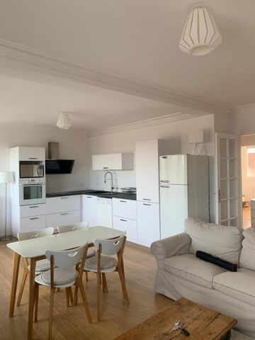 Location Appartement 3 pièces 65m² LYON 3ème - Photo 5