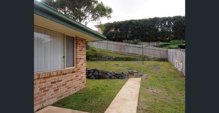 FAMILY HOME IN A GREAT LOCATION! - Photo 4